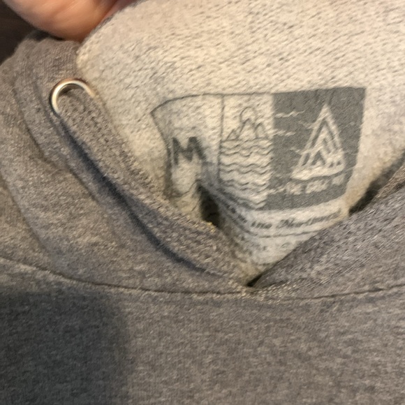 The Great PNW Hoodie (Medium, Grey) to represent your love for the Northwest - Picture 3 of 4